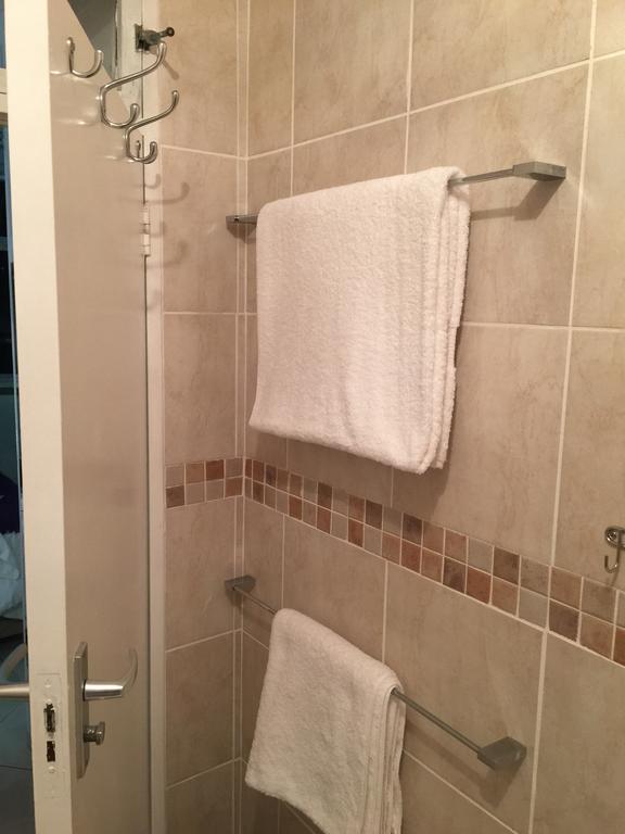 אמנזימטוטי South Coast Beachfront Holiday Apartments מראה חיצוני תמונה