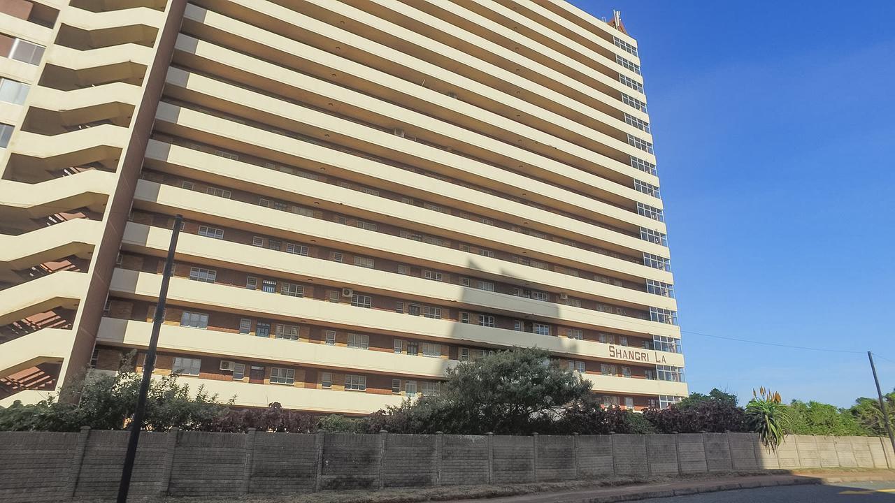 אמנזימטוטי South Coast Beachfront Holiday Apartments מראה חיצוני תמונה