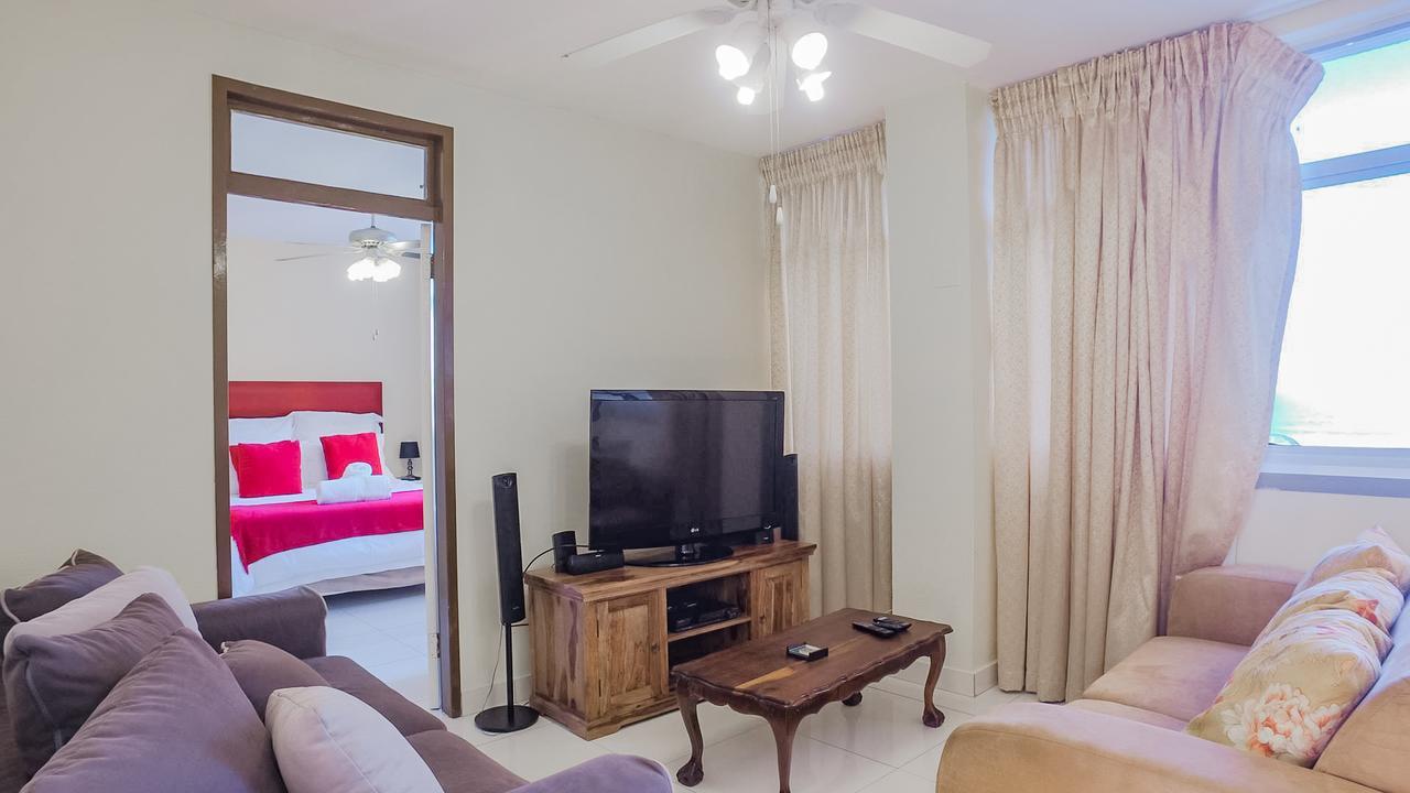 אמנזימטוטי South Coast Beachfront Holiday Apartments מראה חיצוני תמונה