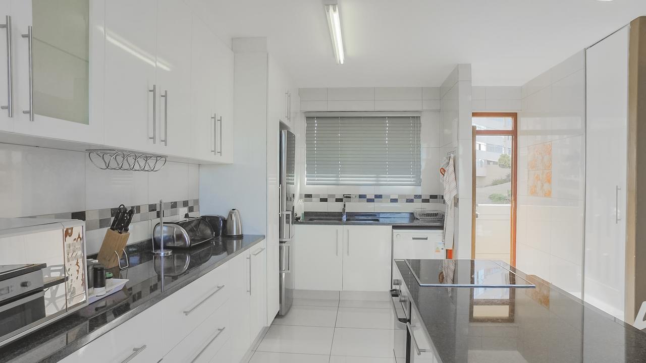 אמנזימטוטי South Coast Beachfront Holiday Apartments מראה חיצוני תמונה